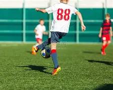 谢霆锋,岁长子神似,父亲,乐竞体育官网,LEJIN,Sports,足球直播,篮球赛事,体育高清,NBA直播